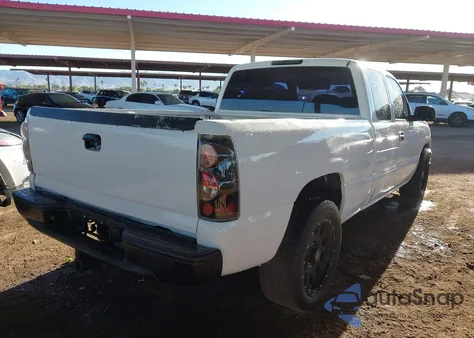 2004 Chevrolet Silverado 1500 Work Truck from USA, damaged, VIN 2GCEC19V941353333